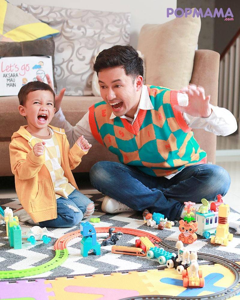 Popmama.com/Michael Andrew