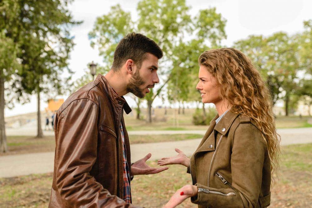 ilustrasi hubungan suami istri retak