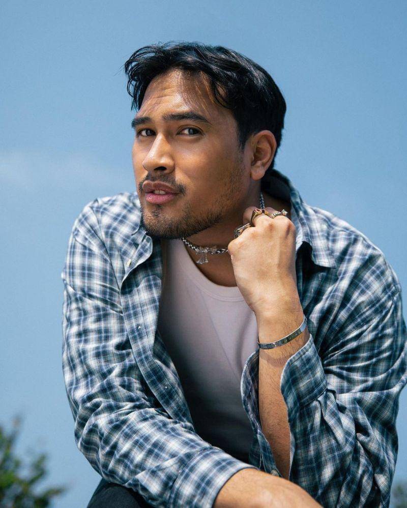 Instagram.com/adriankhalif