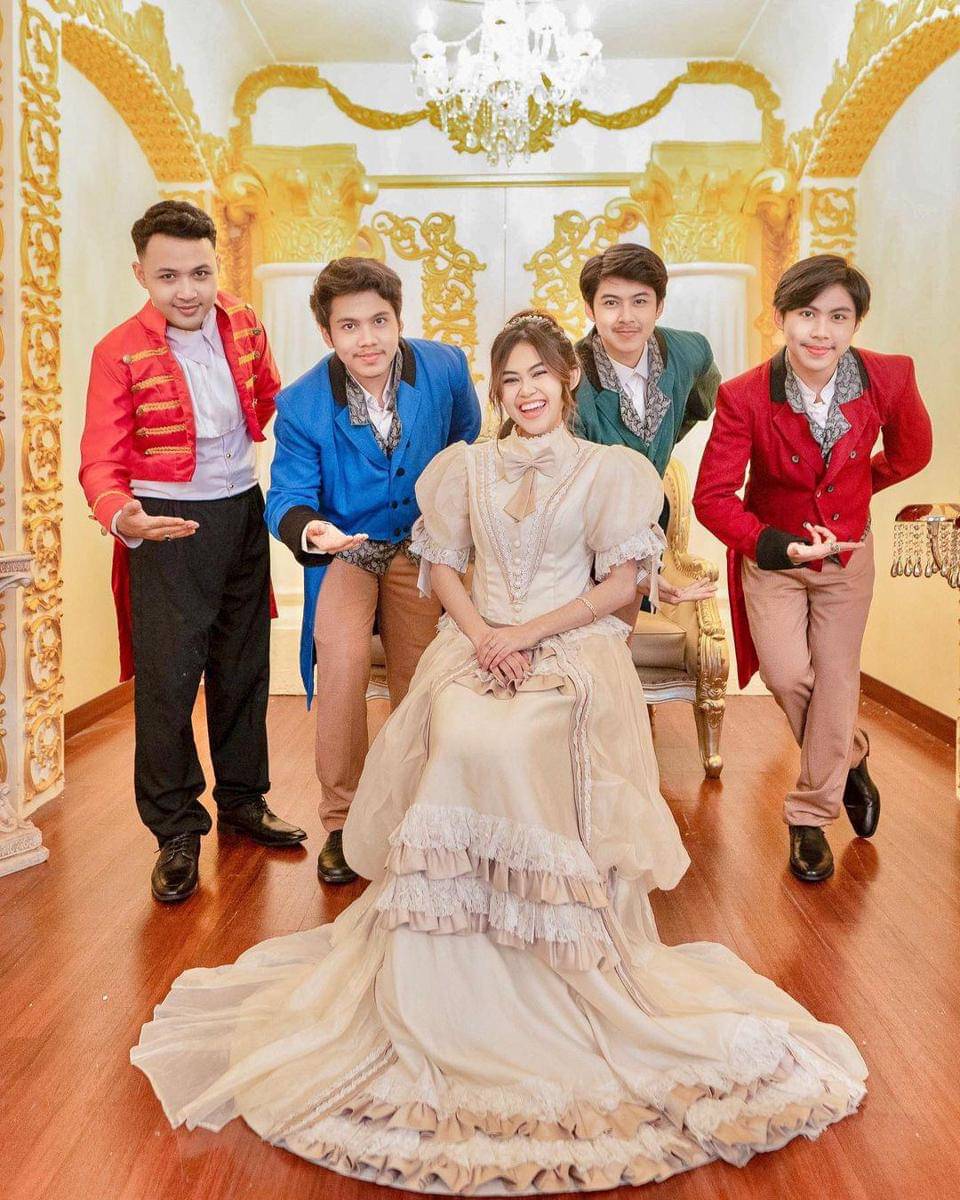 Instagram.com/indrayanigr