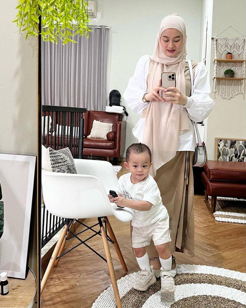 Instagram.com/dindahw