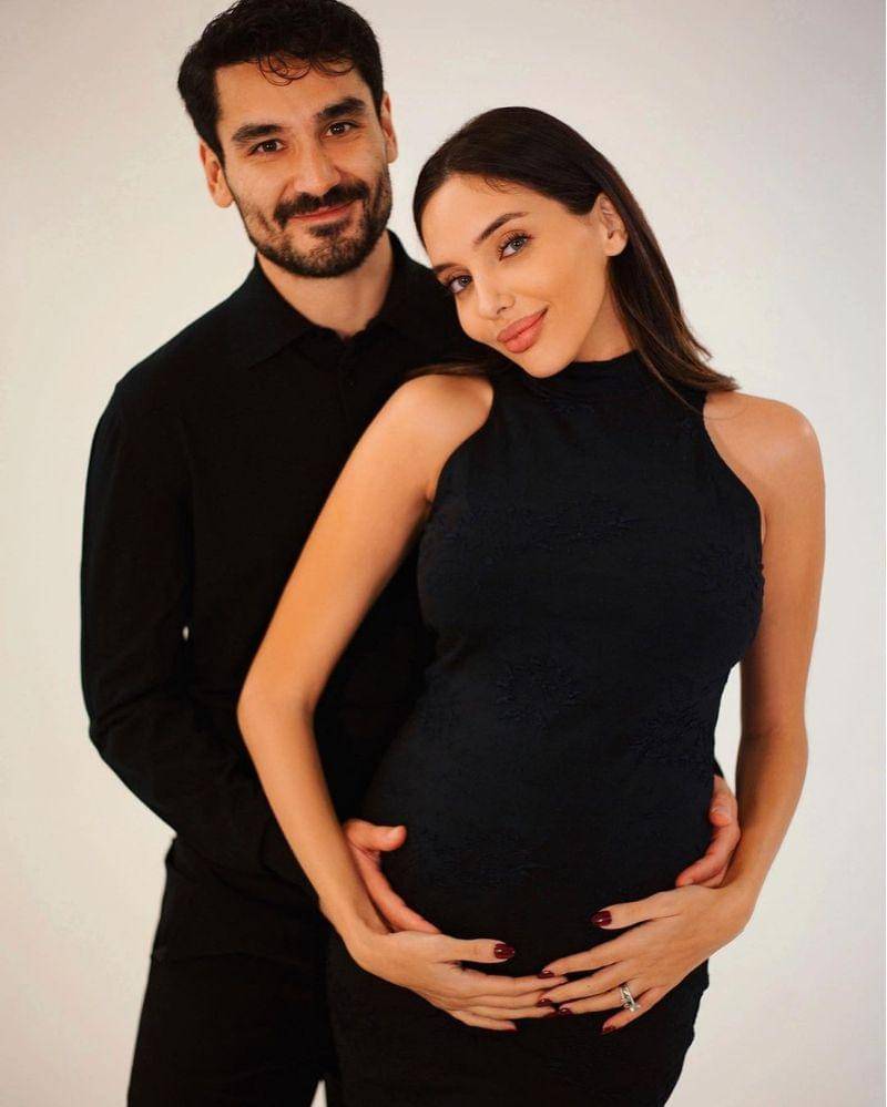 Instagram.com/sarabenamira