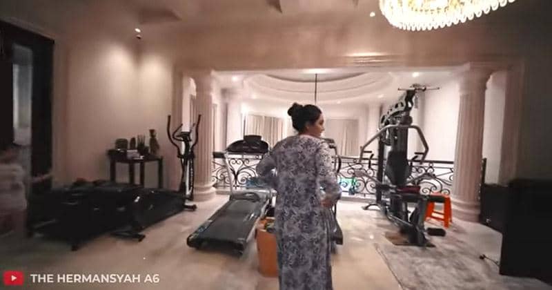 YouTube.com/The Hermansyah A6