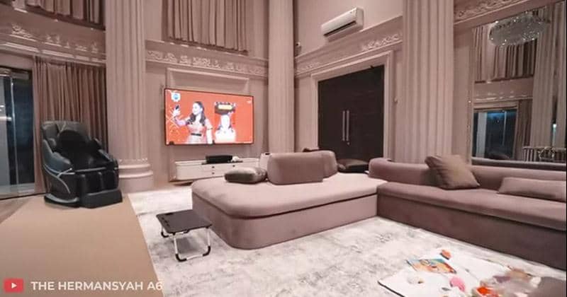 YouTube.com/The Hermansyah A6