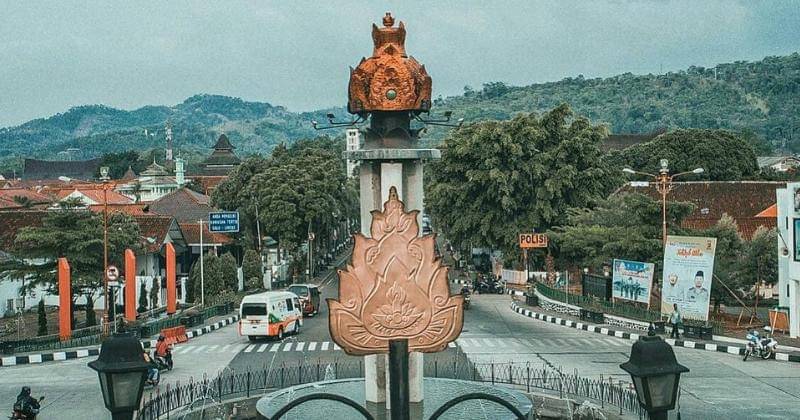 Instagram.com/tandang.sumedang