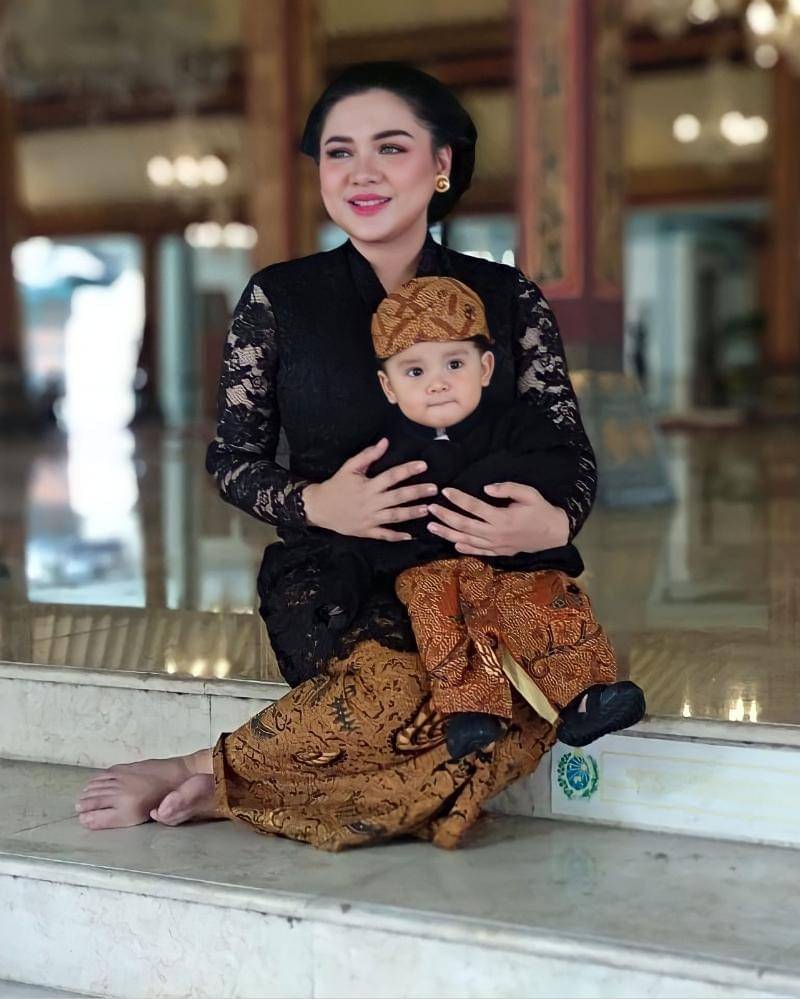 Instagram.com/VickyShu