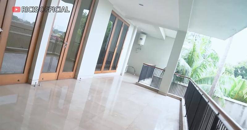 Youtube.com/Ricis Official