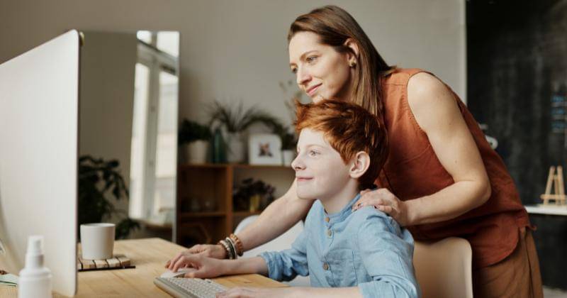 Pexels/Julia M Cameron