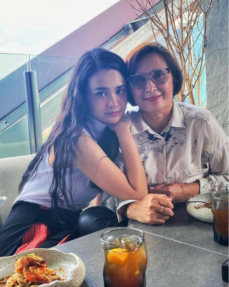 Instagram.com/michelleziu