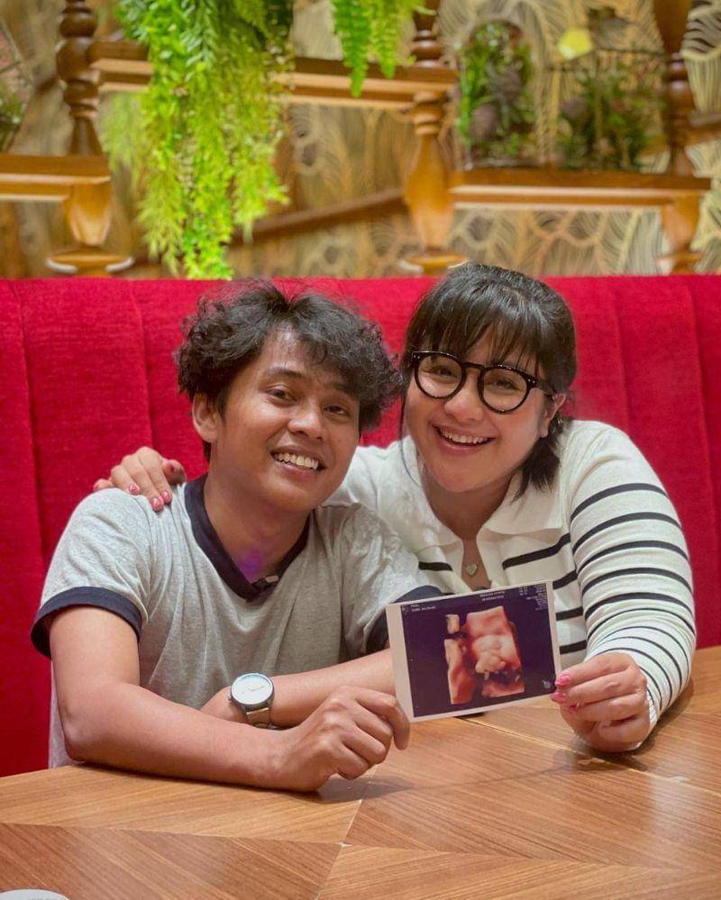 Instagram.com/@fitriarasyidi