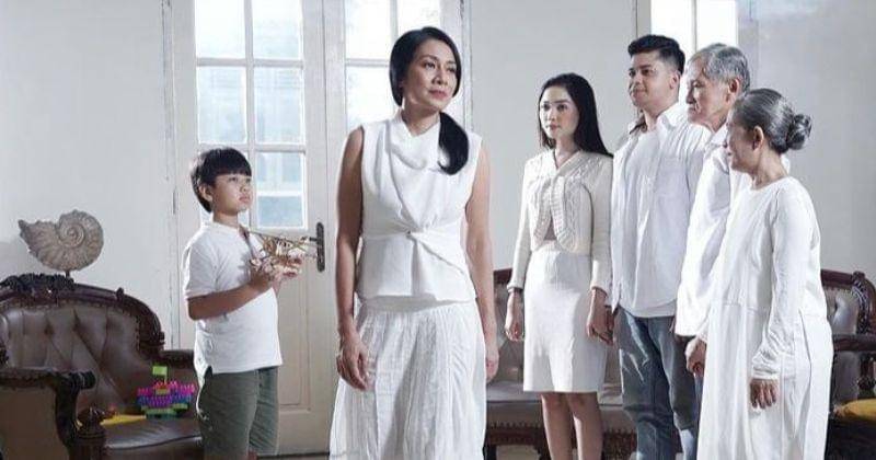 Instagram.com/deelestari