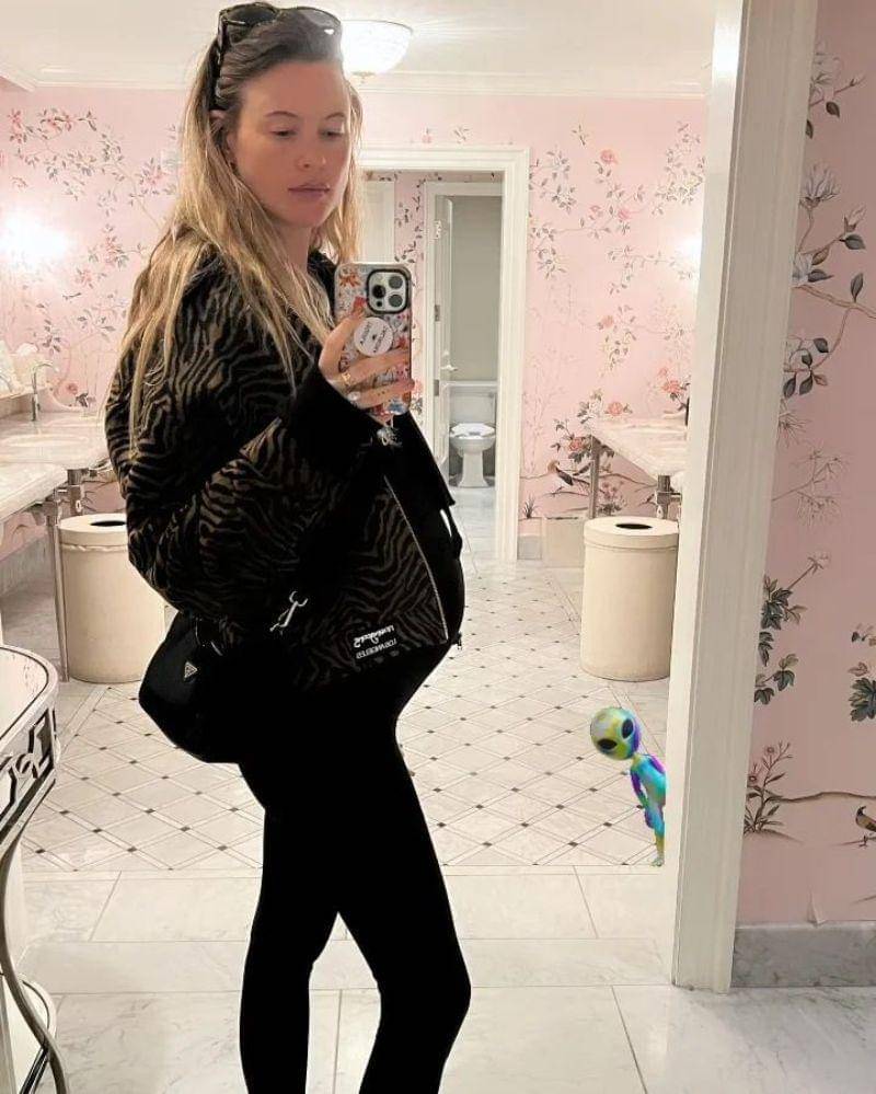 Instagram.com/behati.files