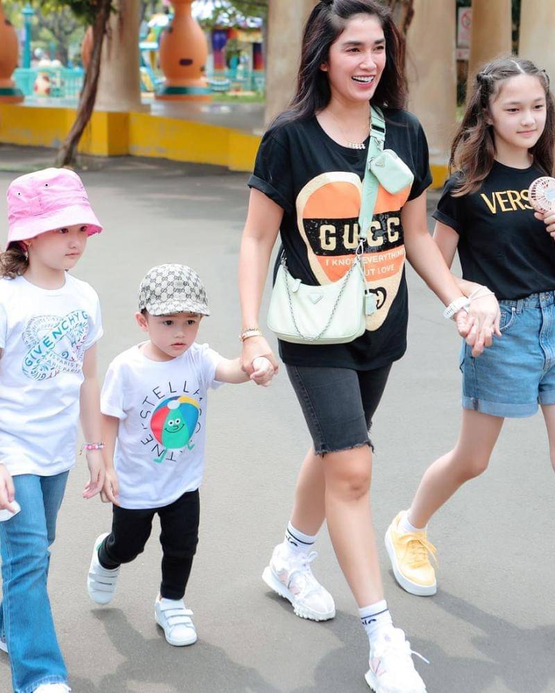 Instagram.com/ussypratama