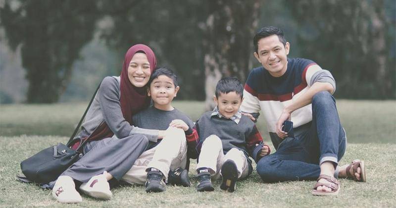 Instagram.com/ichasoebandono 