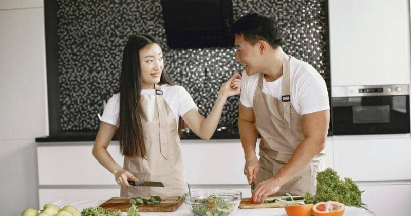 3 Tips Menjaga Kekompakan dan Keharmonisan Keluarga Lewat Memasak