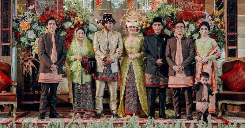 Instagram.com/ayanggkahiyang