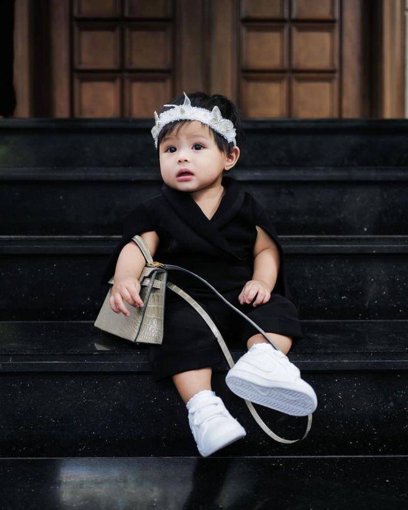 Instagram.com/@ameenaatta