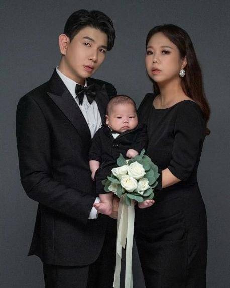 Instagram.com/hyunheehong