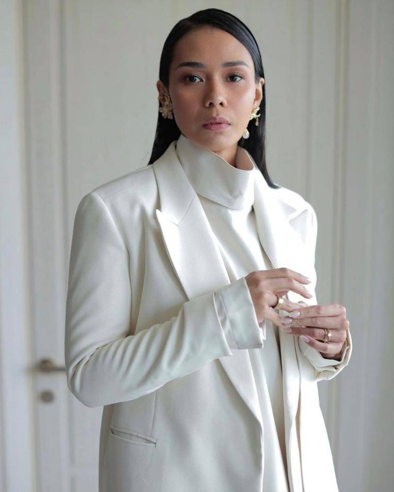 Instagram.com/adiniawrst