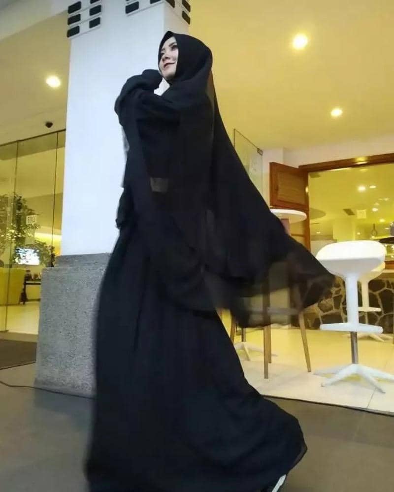 Instagram.com/annekonne