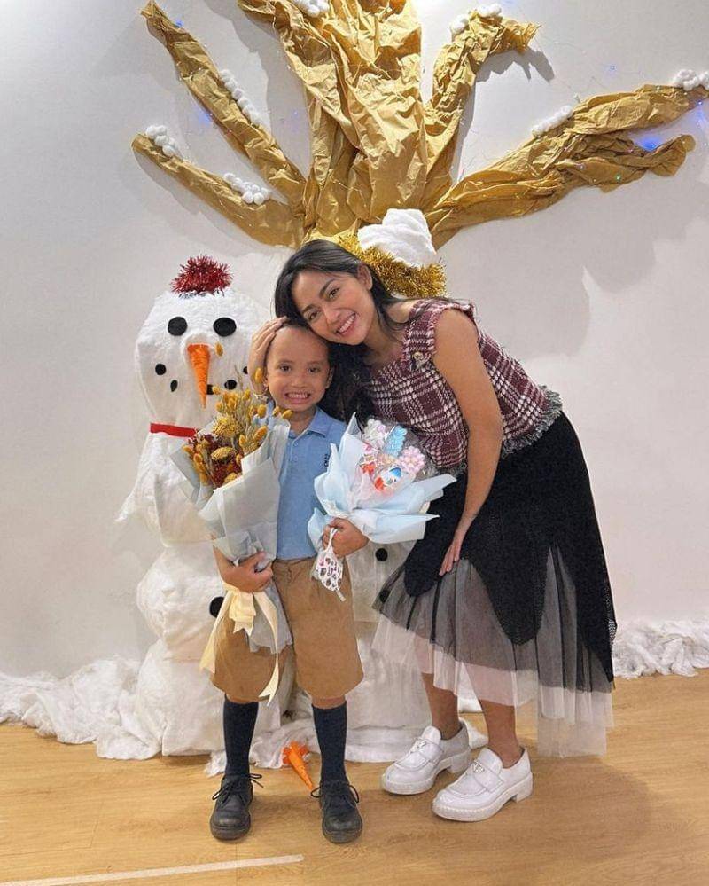 Instagram.com/rachelvennya