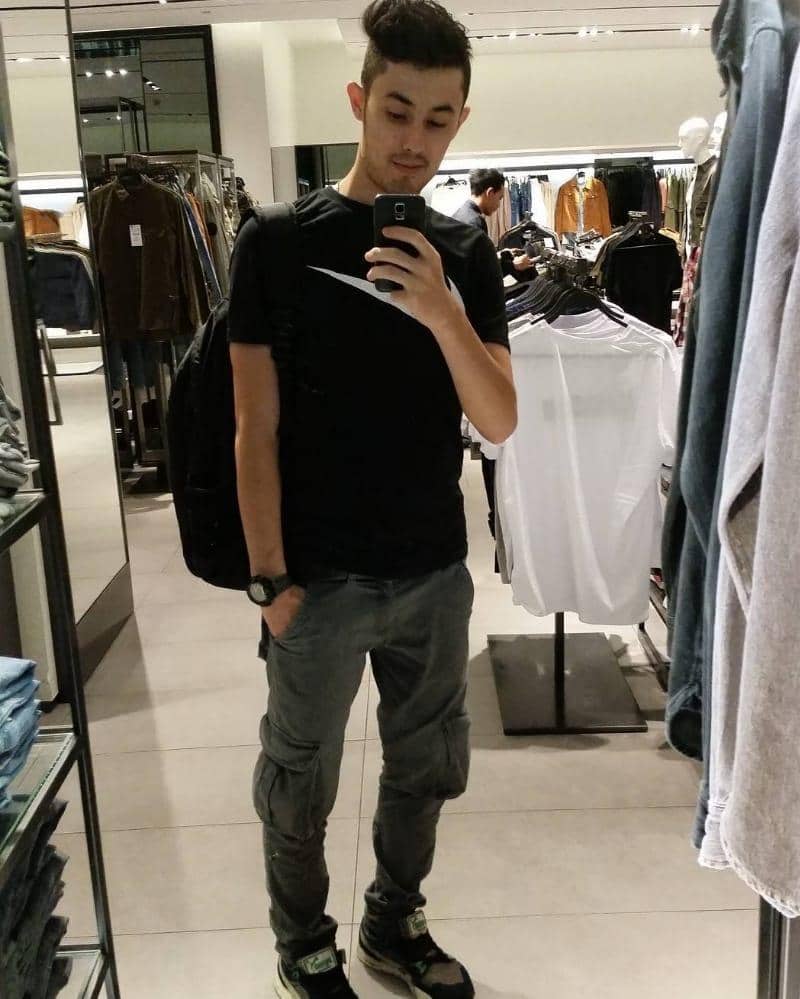 Instagram.com/Kevin.Sanova