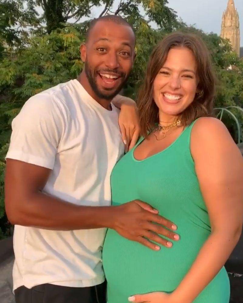 Instagram.com/ashleygraham