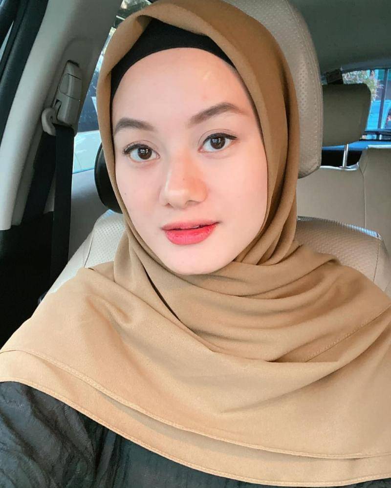 Instagram.com/Dindahw