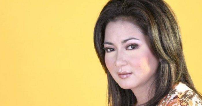 Facebook.com/Nindy Ellesse