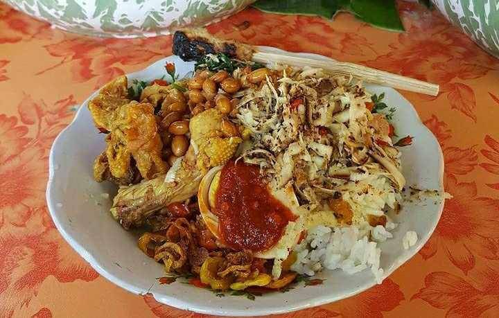 9 Tempat Wisata Kuliner Bali Terdekat dengan Cita Rasa Memikat