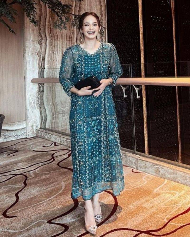 Instagram/Enzystoria