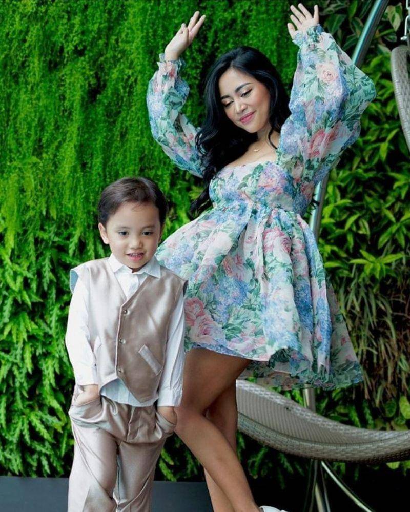 Instagram/Rachevennya