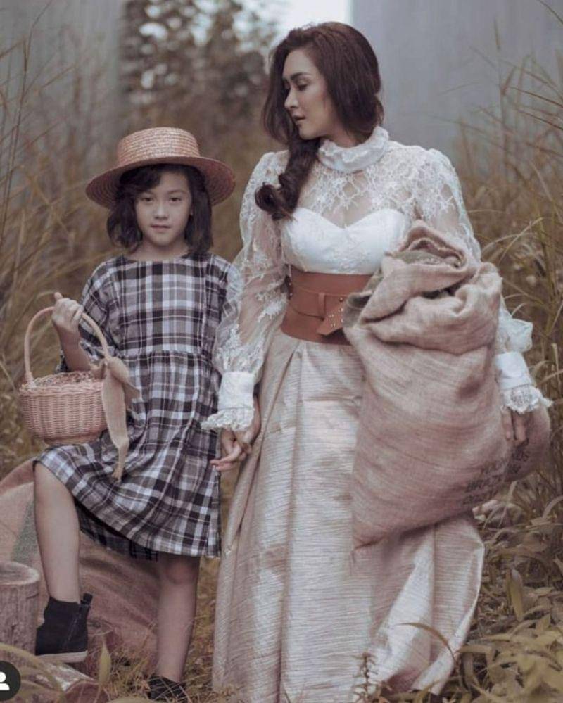 Instagram/Nafaurbach