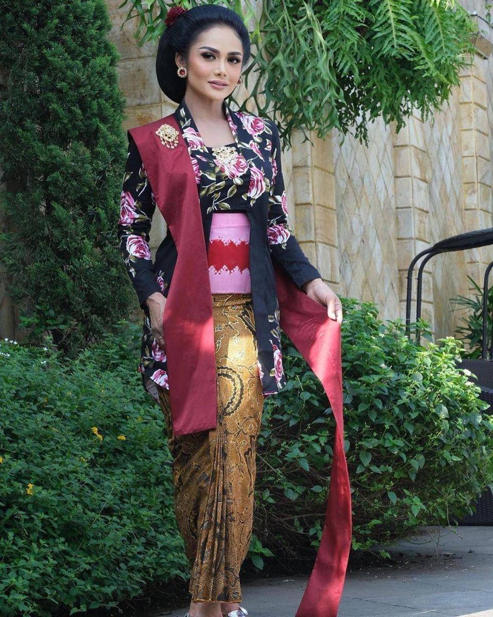 Instagram.com/krisdayantilemos