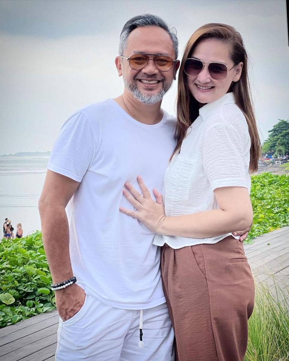 Pasangan Artis yang Menikah Lebih dari 15 tahun