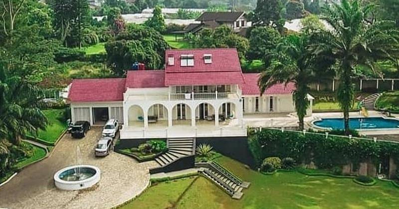 Instagram.com/thewhitehousepuncak