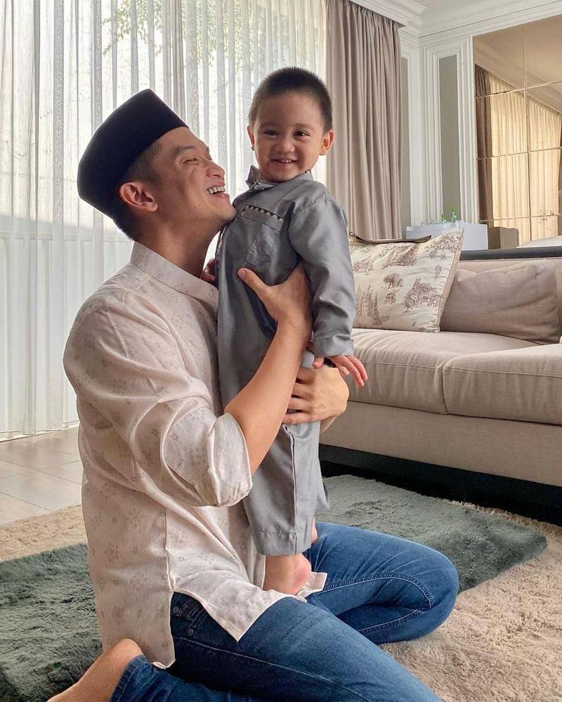 Instagram.com/thereal_rezkyadhitya