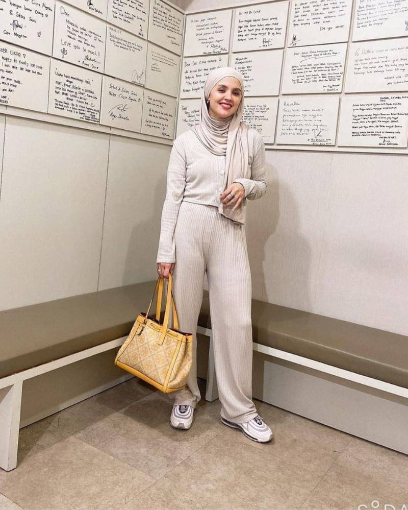 Instagram.com/dhila_bekti