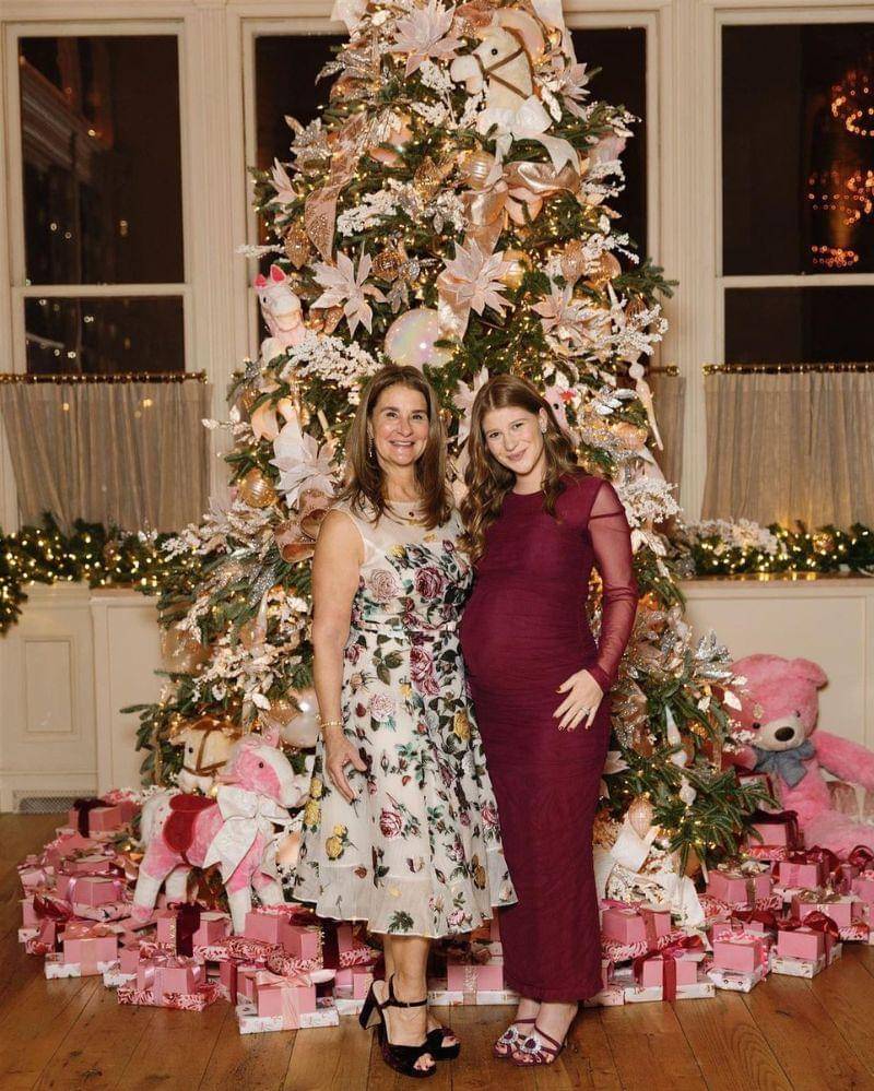 Instagram.com/@jenniferkgates