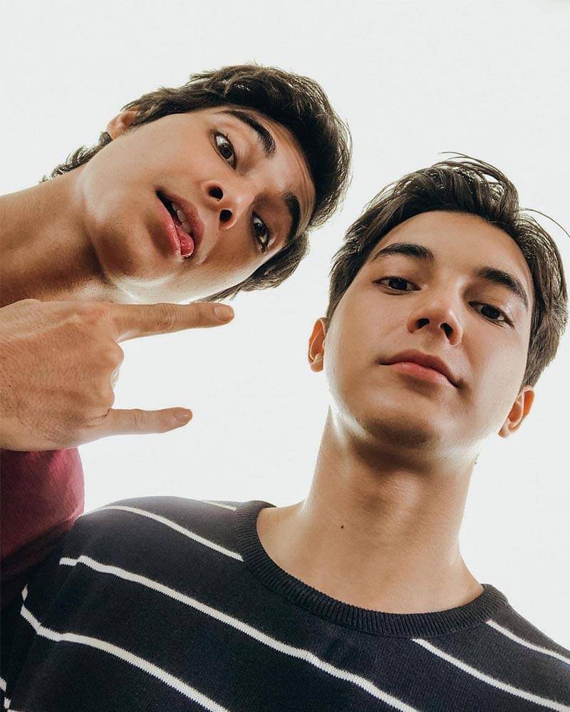 Instagram.com/juniorrobertss