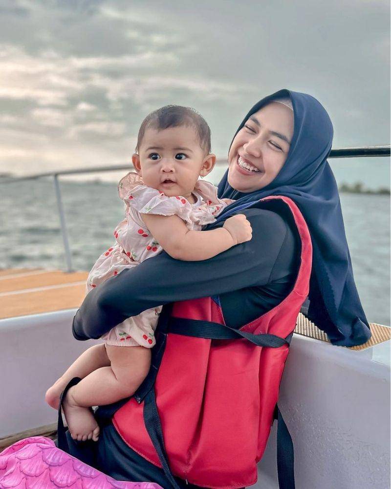 Instagram.com/riaricis1796