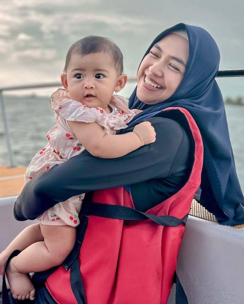 Instagram.com/riaricis1795