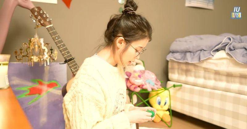 Youtube.com/ 이지금 [IU Official]