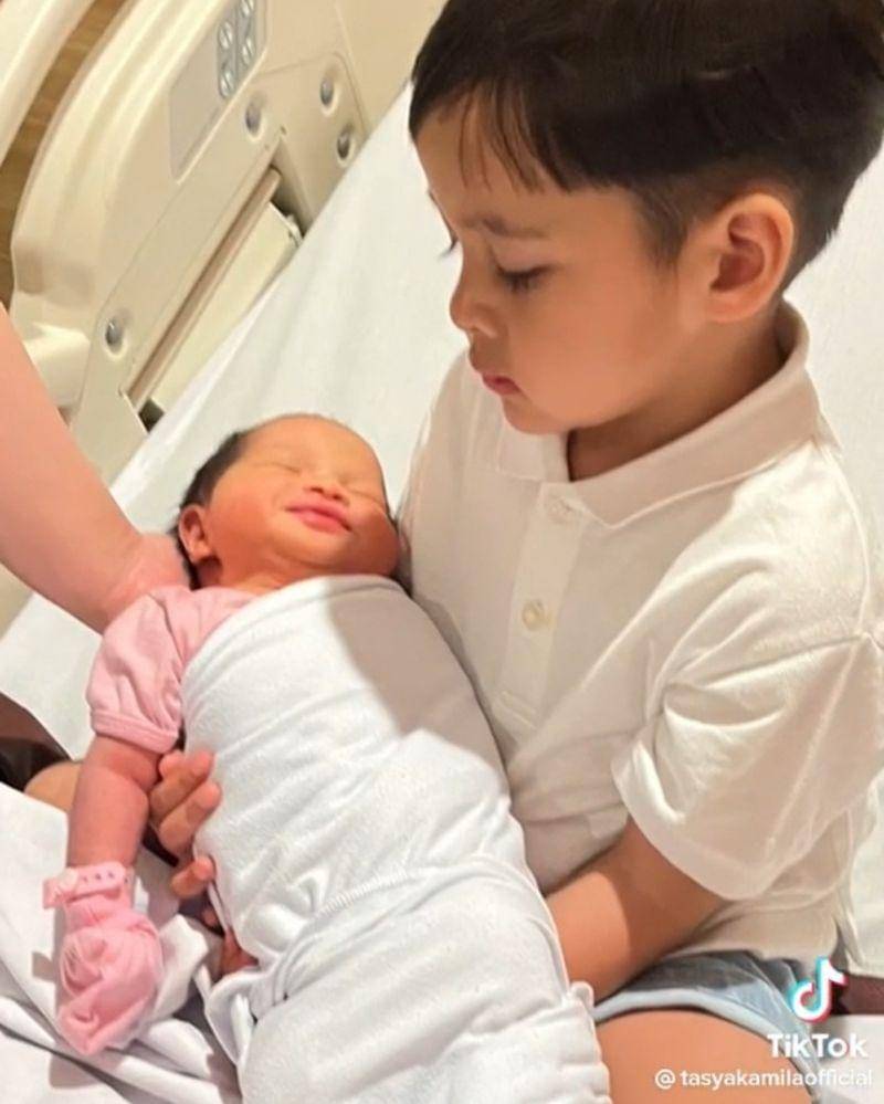 Tiktok.com/tasyakamilaofficial