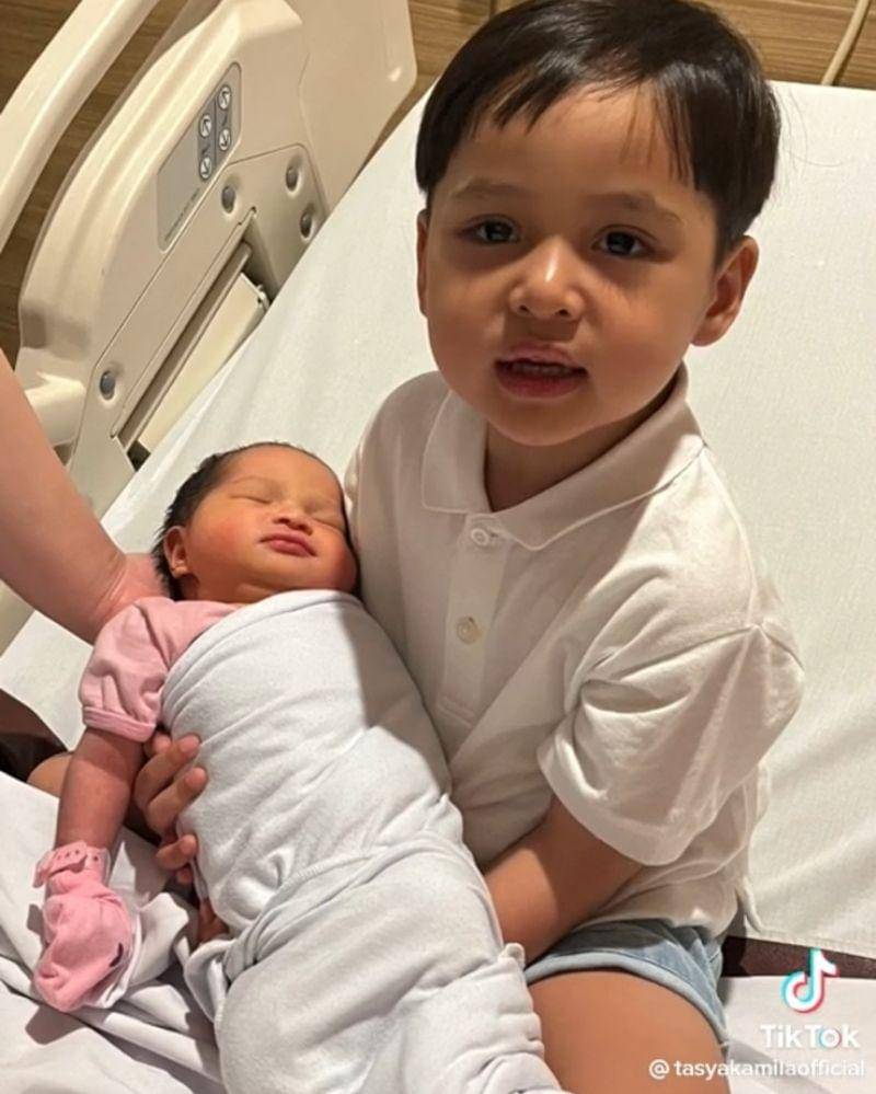 Tiktok.com/tasyakamilaofficial