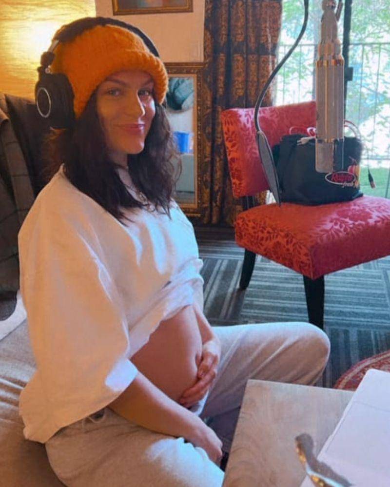 Instagram.com/@jessiej