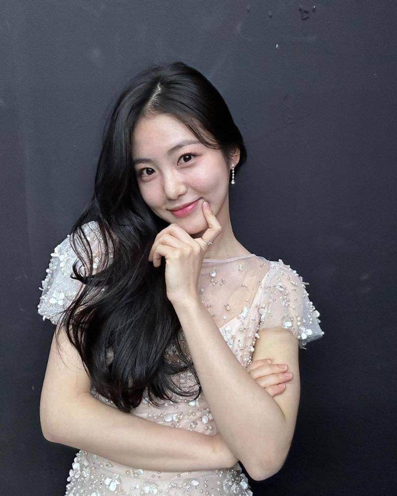 Instagram.com/__shinyeeun