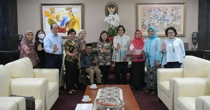 Instagram.com/smindrawati