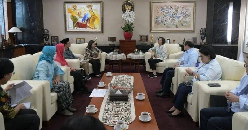 Instagram.com/smindrawati