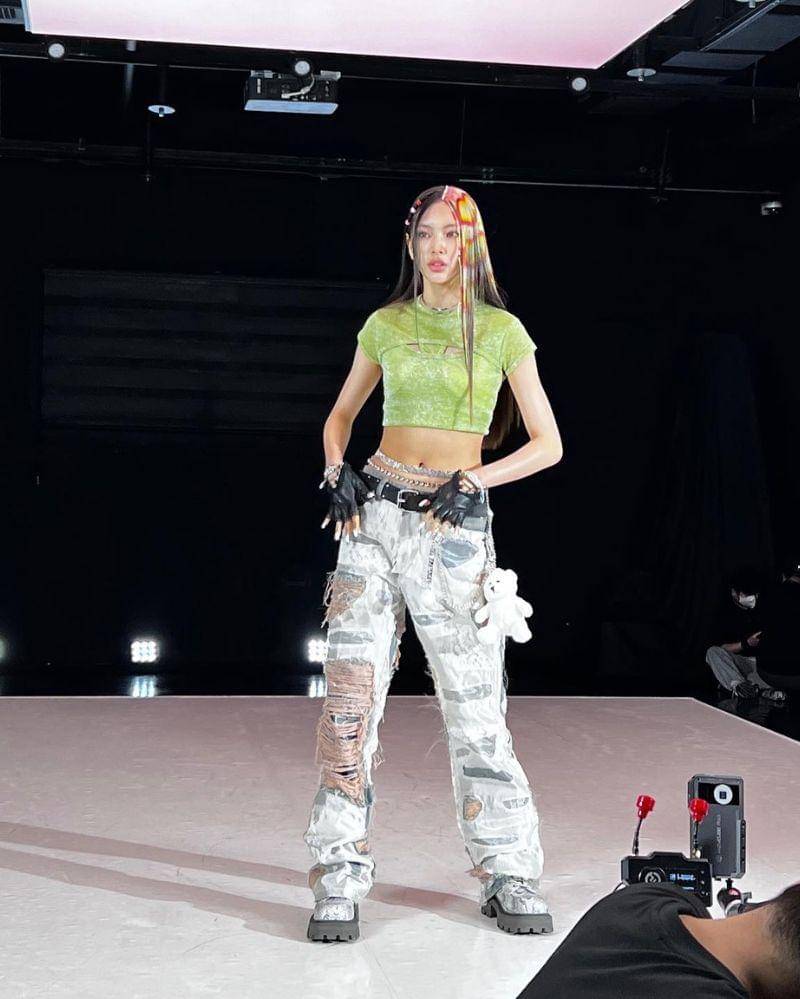 Instagram.com/newjeans_official